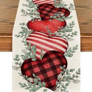 NEW Hearts Valentine's Day Table Runner